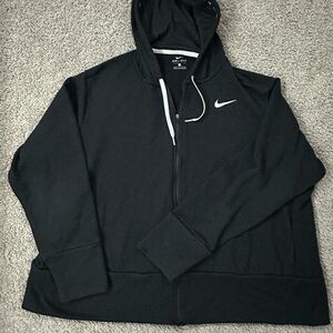 Nike Men's Black Hoodie Sweater